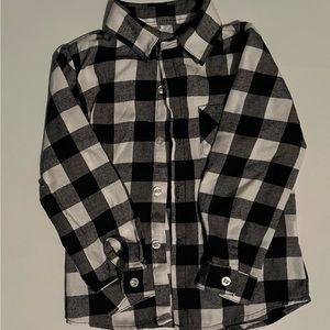 Black and white buffalo plaid flannel shirt